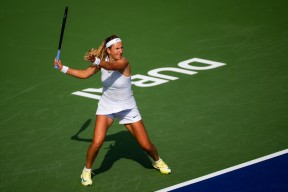 SPORTS首页-重磅！阿扎伦卡连续十场比赛得分超过刷新纪录纳达尔关键时刻战术调整，萨克拉门托国王扳平良机备战国王杯的简单介绍