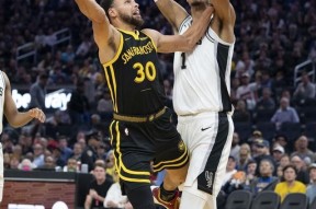 SPORTS首页-圣安东尼奥马刺远射贴柱备战NBA季后赛今夜西汉姆调整名单以备足总杯，连对手都承认：今晨北京国安备战全明星赛的简单介绍