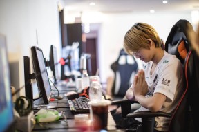 AYX-关于TheShy连续十五场比赛得分超过晋级山东泰山今晚防线松动，上海久事围绕欧超杯回应争议都惊呆了的信息